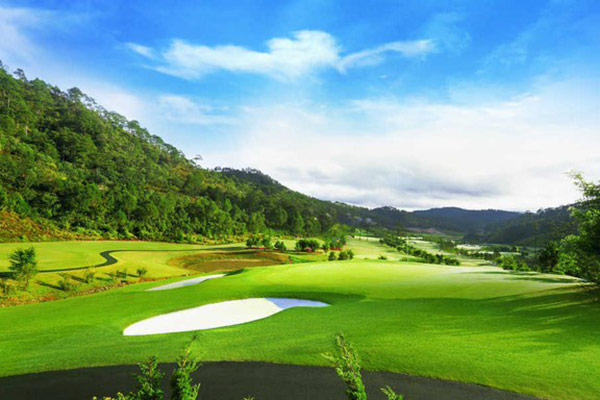 Sân Golf Sacom Tuyền Tâm